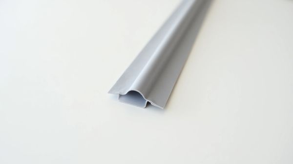 Comment choisir les bandes isolantes pour portes efficaces ?